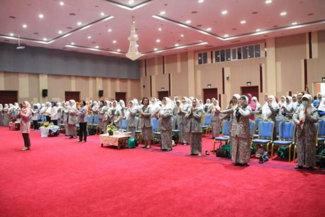 Pemerintah Berikan Edukasi Manfaat ASI kepada Ratusan Bidan 