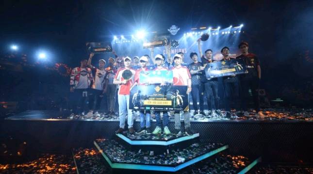 Tim BIGETRON dinobatkan sebagai The Strongest Squad Indonesia di Grand Final PUBG Mobile Indonesia National Championship 2018  