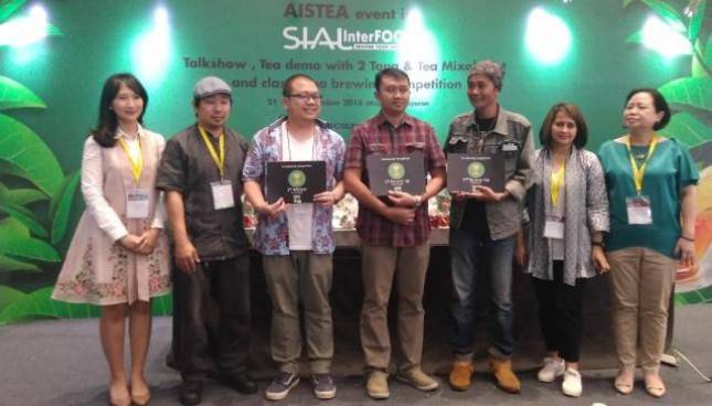 Kompetisi Menyeduh Teh Jadi Penutup Ajang Pameran Sial Interfood 2018