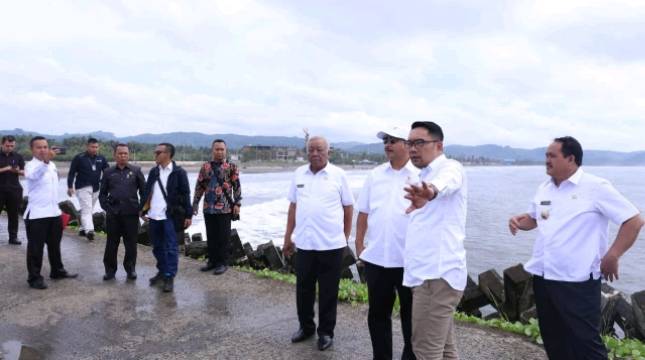 Terbang ke Pangandaran, Menpar Arief Yahya Bersama Kang Emil Bahas Penetapan KEK Pangandaran