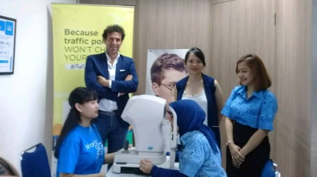Essilor-Bluebird Jalin Kerja Sama Tingkatkan Penglihatan Mata Para Pengemudi