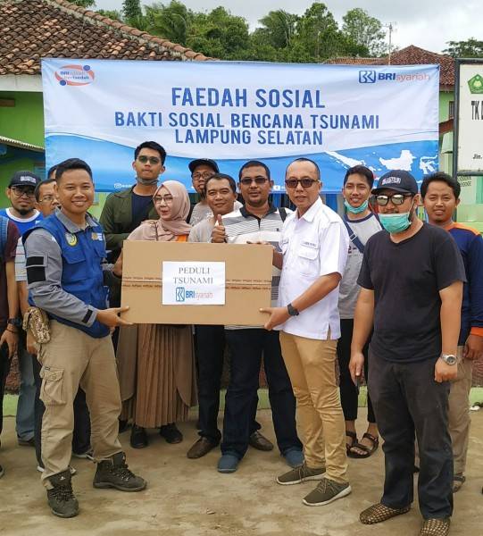BRI Syariah Salurkan Bantuan ke Lokasi Bencana Tsunami Selat Sunda