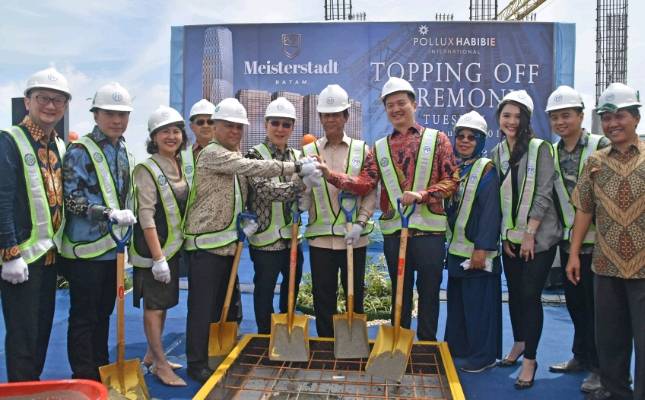 Tepat Waktu, Pollux Properti Gelar Topping Off Apartemen Meisterstadt Batam