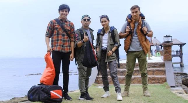 Film 11:11 Apa Yang Kau Lihat? Horor Dari Siluman Laut