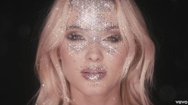 Zara Larsson Tampil Blink-blink di MV Barunya