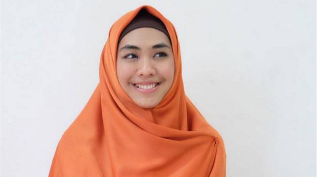Oki Setiana Dewi, Industri Jilbab Syariah Akan Terus Tumbuh