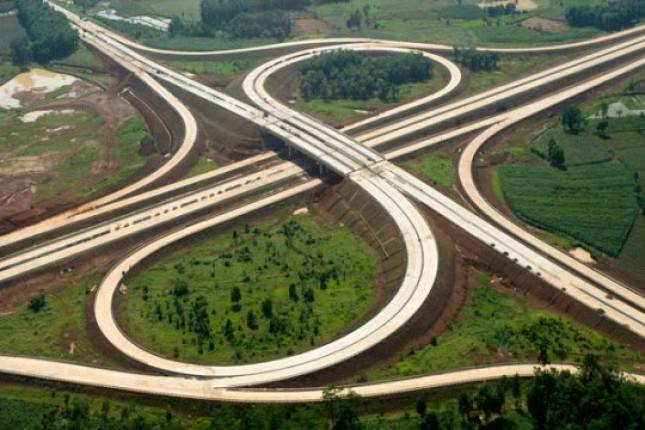 Empat Ruas Tol Trans Sumatera Bisa Dilalui Tahun Ini