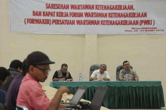 Kartu Prakerja, Jurus Jokowi  Selamatkan Pengangguran