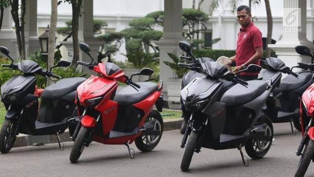 Siap Diproduksi 25.000 Unit, Ini Harga Skutik Gesits