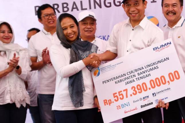 Perum Jamkrindo Salurkan Bantuan Sosial di Jawa Tengah