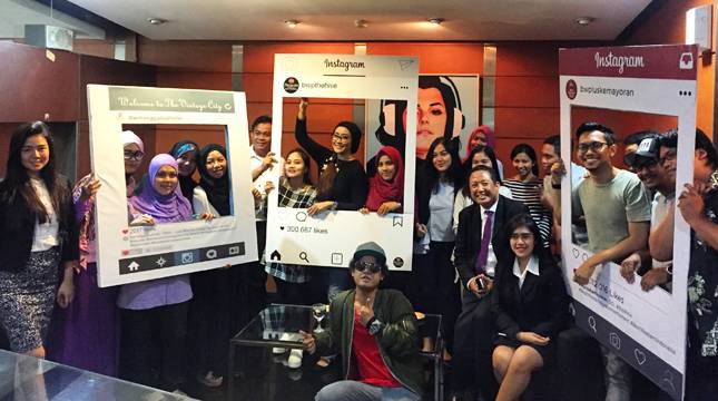 Hari Radio Sedunia, Best Western Berikan Kejutan Coffee Break pada Lima Stasiun Radio