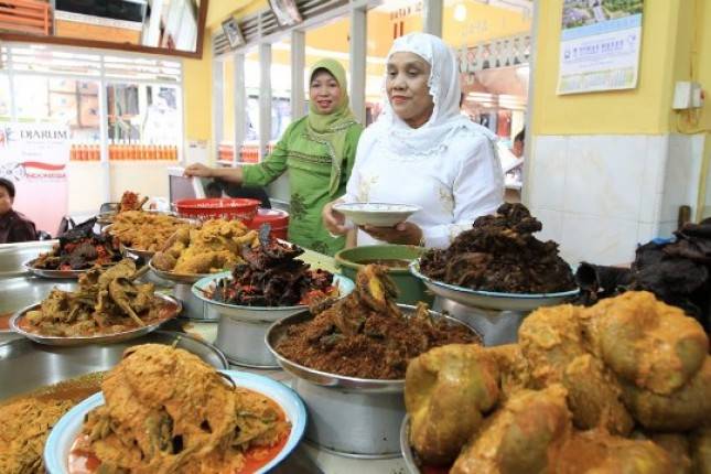 Ketupek Kapau dan Nasi Kapau, Kuliner Khas Berwisata di Bukittinggi