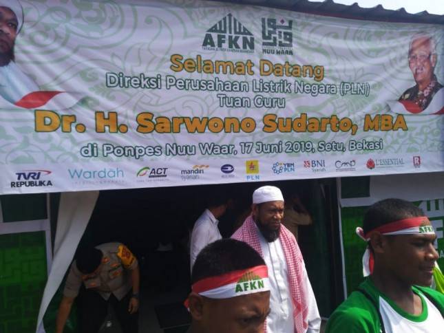 PLN Beri Motivasi ke Santri Ponpes Nuu Waar