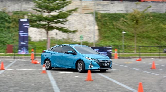 Gelar Test Drive, TAM Ajak Awak Media Rasakan Performa Mobil Elektrifikasi