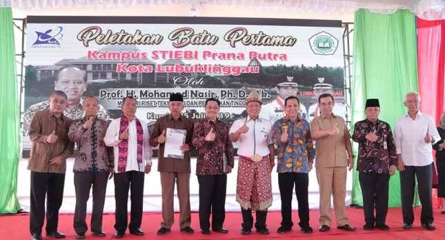 Menristekdikti:PTN Manfaatkan Teknologi untuk Menghasilkan SDM Berkualitas