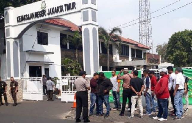 Kejari Jaktim Dituntut Tuntaskan Kasus Ijazah Palsu STT Arastamar