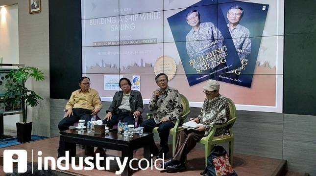 Bedah Buku Building A Ship While Sailing,  S.D. Darmono : Bersama Membangun Kapal Besar Bernama Indonesia