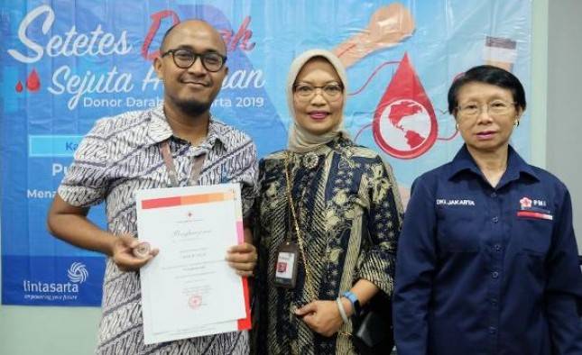 Sambut HUT RI ke-74, Lintasarta Gelar Donor Darah 