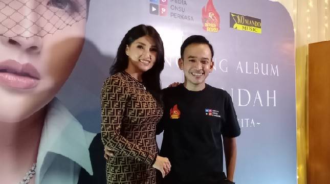 Cara Ruben Onsu Ekspresikan Cinta Kepada Sarwendah