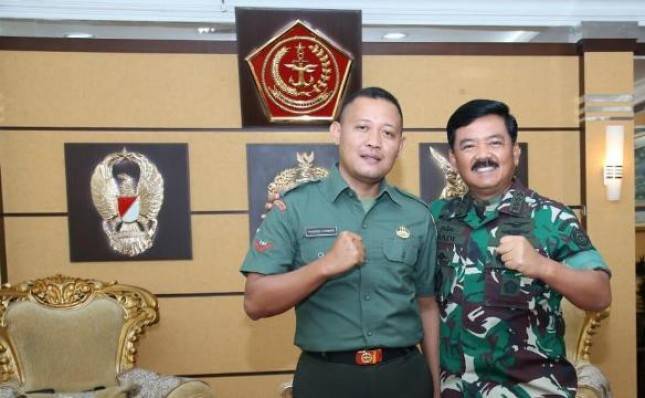 Anggota TNI Berpangkat Kopda Kuasai Tujuh Bahasa Asing
