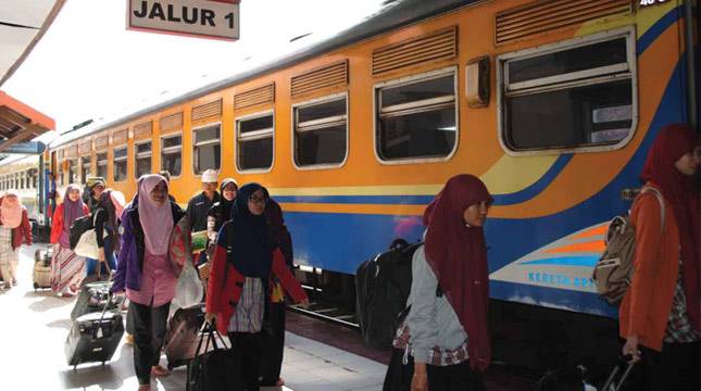 KAI Akan Mulai Jual Tiket Tambahan Lebaran Sebanyak 23.752 Kursi Pada 16 April 2018