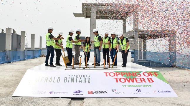 Resmi Gelar Topping Off Tower B, Apartemen Emerald Bintaro Yakinkan Millenials Pasti Bisa Beli Hunian Ideal