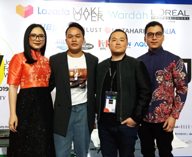 Make Over Angkat Tren &ldquo;Colours Uncensored&rdquo; di Jakarta Fashion Week 2020