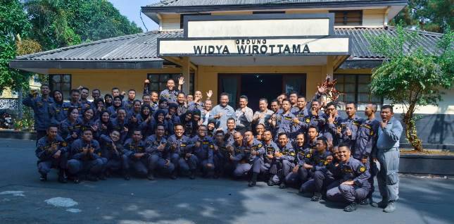 Direktur Operasi Laut Bakamla RI Berikan Kuliah Umum di Lemdiklat Polri  