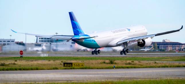  Garuda Indonesia Menerima Pesawat A330neo Pertamanya 