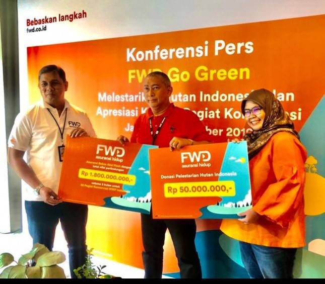 FWD Life Bekerja Sama dengan Yayasan WWF Indonesia dalam Merestorasi Lahan di Indonesia