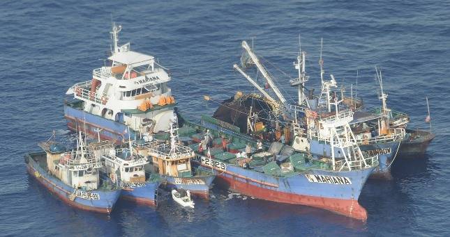 Operasi Udara Maritim Bakamla RI Pantau Perairan Indonesia Tengah