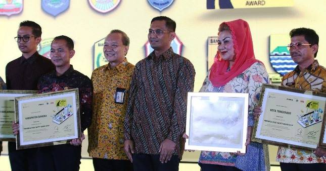 Kota Bandung Raih  5 Penghargaan Indonesia Road Safety Award 2019