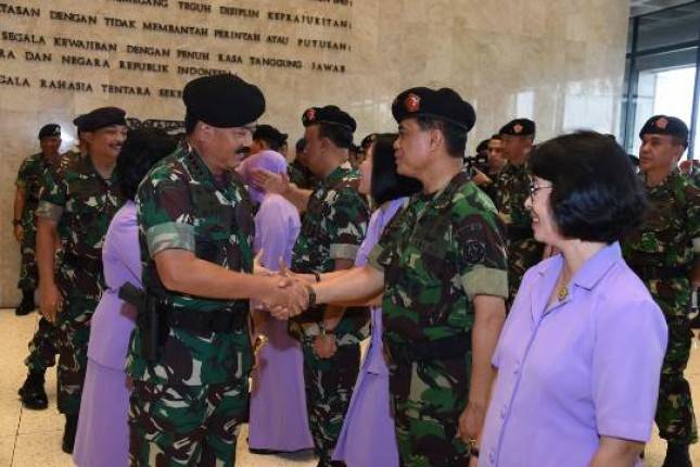 Panglima TNI Terima Laporan Kenaikan Pangkat 15 Perwira Tinggi