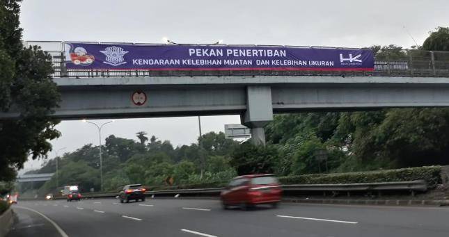 Hutama Karya-BPJT dan ATI Gelar Aksi Keselamatan di Jalan Tol  
