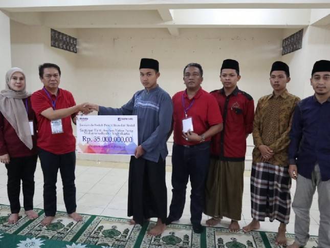Jamkrindo Beri santunan Panti Asuhan di Yogyakarta