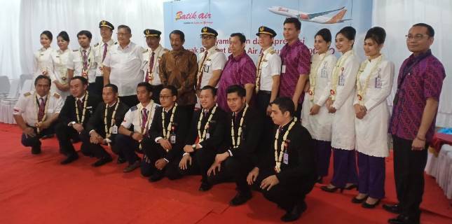 Batik Air Sambut -Apresiasi 18 Awak Pesawat Penerbangan Misi Kemanusiaan Wuhan &ndash; Batam 
