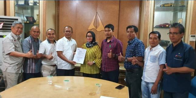SAH! Novrizon Burman Jabat Ketua SMSI Riau