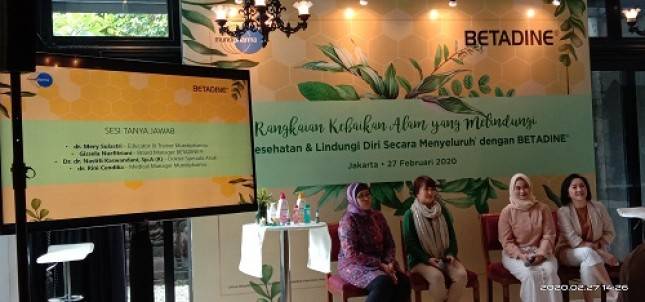 Jangan Membersihkan Miss V dengan Sabun! Ini Saran Dokter 