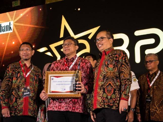 Dukung Pertumbuhan UMKM, Jamkrindo Raih BPEA 2020 Predikat Good Performance