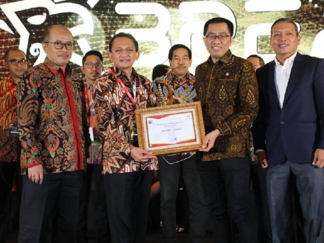 Sukses Membangun Daya Saing, Telkom Raih Predikat Industry Leader 4 Tahun Berturut-turut