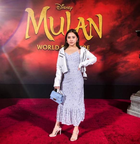 Wow...Prilly Latuconsina Satu-satunya Wakil Asia yang Terbang ke LA Bertemu Pemeran Mulan