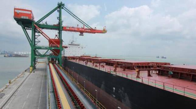 PT Terminal Teluk Lamong Bangun Terminal Semi Otomatis Bertaraf internasional