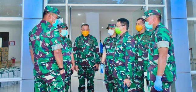 Kasum TNI Tinjau Rumkit Darurat Covid-19 di Wisma Atlet Kemayoran