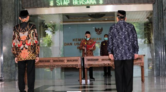 Lantik Pejabat Fungsional Sesuai Protokol Covid-19, Menkop dan UKM Minta Seluruh Pejabat Dampingi Koperasi Terdampak Covid-19