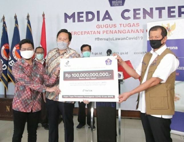 Selain Sumbang 100 Miliar, TikTok Bantu Anak Mendiang Dokter Gigi yang Gugur karena Covid-19 
