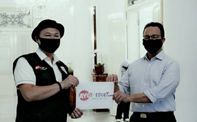 Meski Omset Turun 70%, Bos Airmas Group dan Ketua HIPMI Sumbang APD Covid-19 Kepada Gubernur Anies