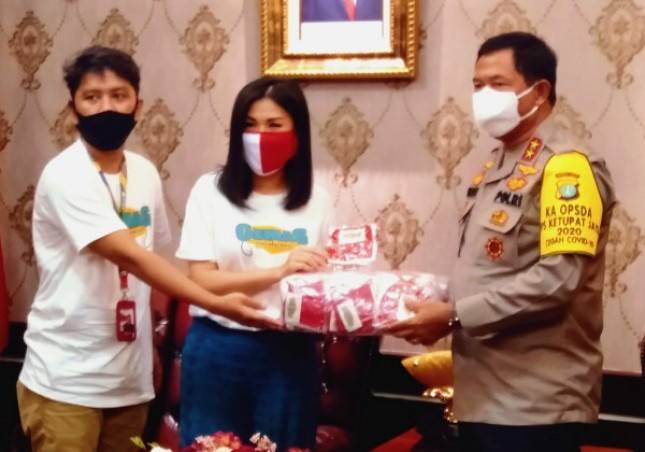 Kapolda Nana Sudjana Terimakasih kepada Gemas yang Sumbangkan 50.000 Masker Kain Kepada Korlantas Polri dan Polda Metro Jaya