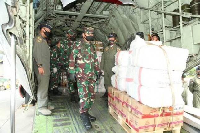 12,9 Ton Donasi TNI untuk Korban Topan Harold ke Fiji  