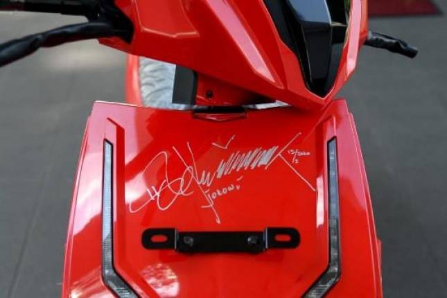 Waduh...Pembeli Motor Gesits Bertanda Tangan Jokowi Rp 2,5 M Ditangkap Polisi, Diduga Pengusaha Gadungan