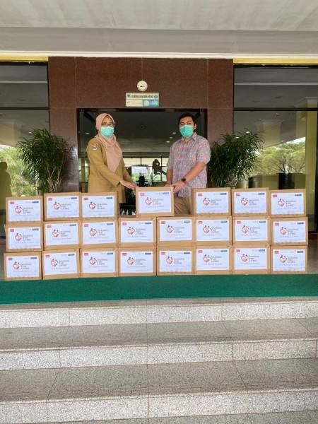 CFLD Indonesia Distribusikan Ratusan Paket Makanan Pokok di Masa Pandemi Covid-19